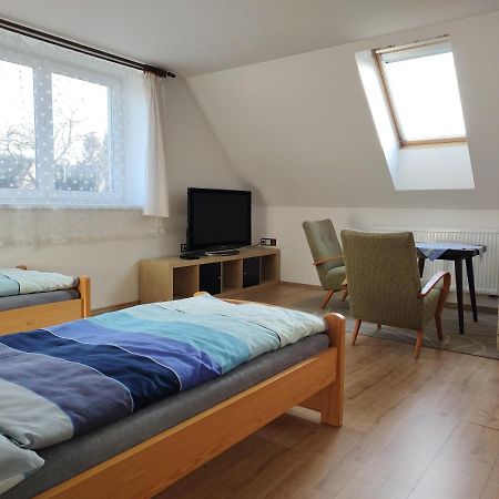 Apartman V Podkrovi Appartement Dobruška Buitenkant foto