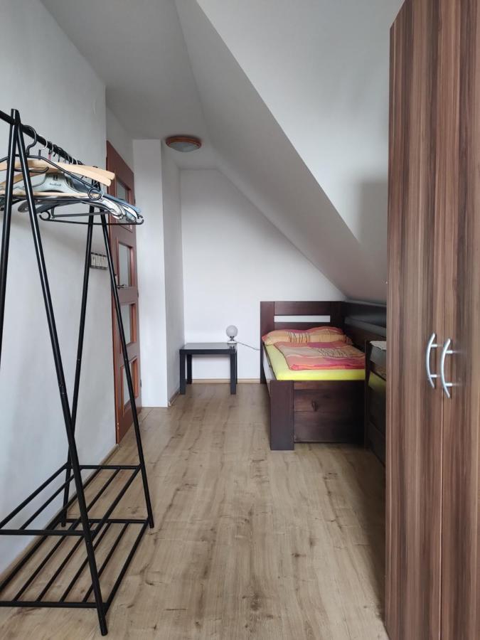 Apartman V Podkrovi Appartement Dobruška Buitenkant foto